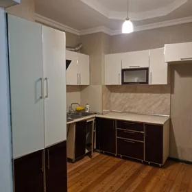 In Baku 258.0 m² apartment is for sale - Image 3