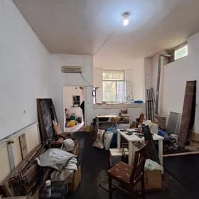 In Baku 140.0 m² house with 4.0 rooms is for sale - Image 4