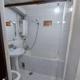 In Baku 40.0 m² apartment is for rent - Image 4