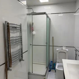 In Baku 130.0 m² apartment is for rent - Image 2