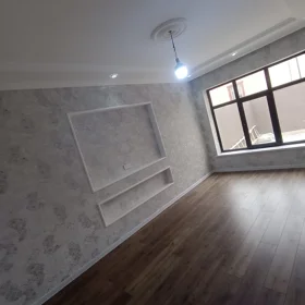 In Baku 90.0 m² house with 3.0 rooms is for sale - Image 2