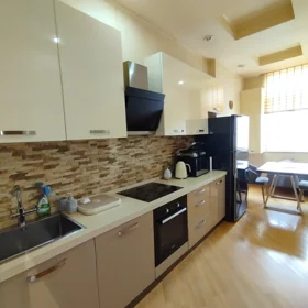 In Baku 90.0 m² apartment is for sale - Image 4