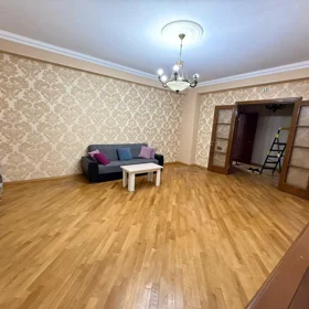 In Baku 140.0 m² apartment is for rent - Image 3