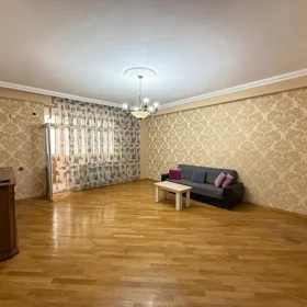 In Baku 140.0 m² apartment is for rent - Image 4