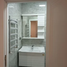 In Baku 80.0 m² apartment is for rent - Image 3