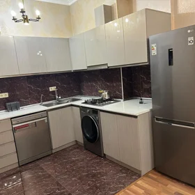 In Baku 65.0 m² apartment is for rent - Image 3