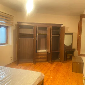 In Baku 60.0 m² house with 2.0 rooms is for rent - Image 2