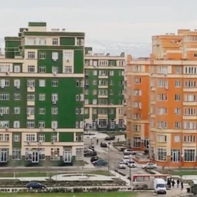 In Baku 70.0 m² apartment is for sale - Image 3