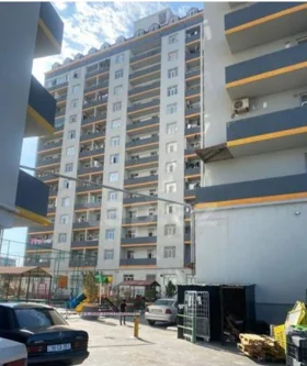 In Baku 85.0 m² apartment is for sale - Image 2