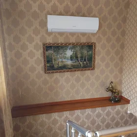 In Baku 140.0 m² house with 4.0 rooms is for rent - Image 4