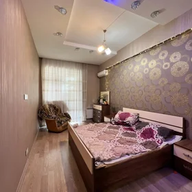 In Baku 70.0 m² apartment is for sale - Image 4