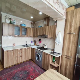 In Baku 84.0 m² apartment is for sale - Image 3