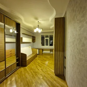 In Baku 110.0 m² apartment is for rent - Image 4