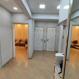 In Baku 77.0 m² apartment is for sale - Image 5