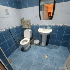 In Baku 68.0 m² apartment is for rent - Image 5