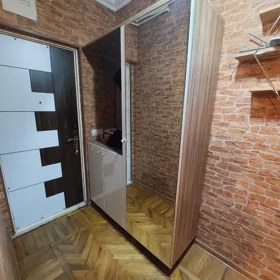 In Baku 105.0 m² apartment is for sale - Image 3