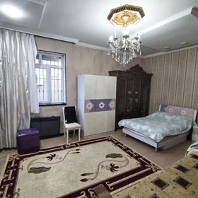 In Baku 260.0 m² house with 6.0 rooms is for rent - Image 2