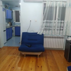 In Baku 50.0 m² house with 2.0 rooms is for rent - Image 2