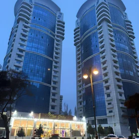 In Baku 165.0 m² apartment is for rent - Image 3