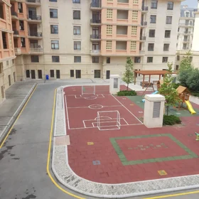 In Baku 245.0 m² apartment is for rent - Image 2