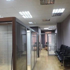 In Baku 220.0 m² office is for rent - Image 5