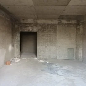 In Baku 134.0 m² apartment is for sale - Image 3