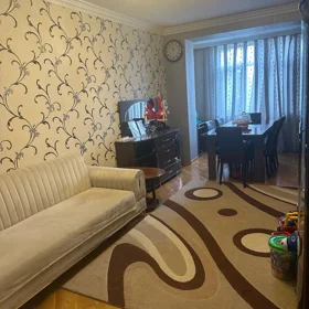 In Baku 100.0 m² apartment is for sale - Image 2