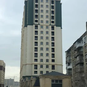 In Baku 115.0 m² apartment is for sale - Image 2