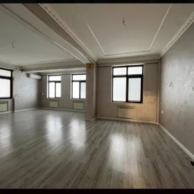 In nan 205.0 m² apartment is for sale - Image 3