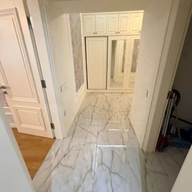 In Baku 131.0 m² apartment is for rent - Image 3