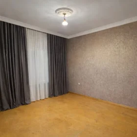 In Baku 110.0 m² apartment is for rent - Image 5