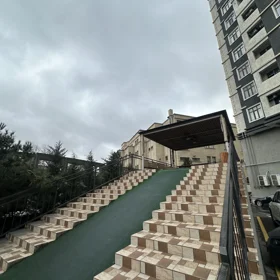 In Baku 91.0 m² apartment is for sale - Image 3