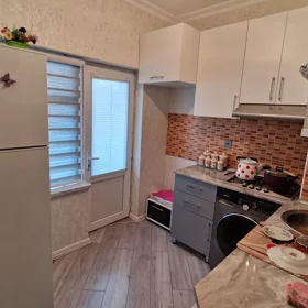 In Baku 70.0 m² apartment is for sale - Image 5