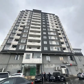 In Baku 91.0 m² apartment is for sale - Image 2