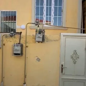 In Baku 65.0 m² house with 2.0 rooms is for sale - Image 2