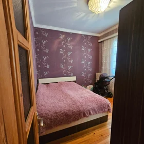 In Baku 100.0 m² house with 4.0 rooms is for sale - Image 5