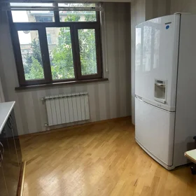 In Baku 65.0 m² apartment is for rent - Image 4