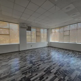 In Baku 210.0 m² office is for rent - Image 2