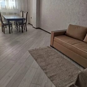 In Baku 90.0 m² apartment is for rent - Image 2