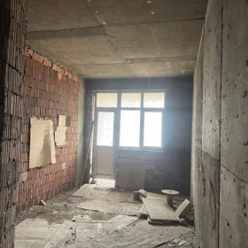 In Baku 170.0 m² apartment is for sale - Image 4