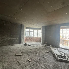 In Baku 170.0 m² apartment is for sale - Image 5