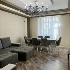 In Baku 80.0 m² apartment is for rent - Image 2