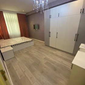 In Baku 110.0 m² apartment is for rent - Image 3