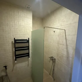 In Baku 80.0 m² apartment is for rent - Image 5