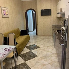 In Baku 102.0 m² apartment is for rent - Image 2