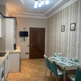 In Baku 100.0 m² apartment is for rent - Image 2