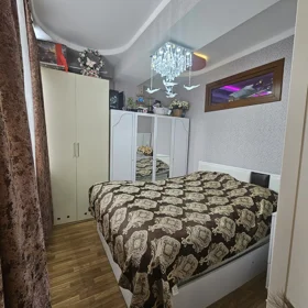 In Khirdalan 70.0 m² apartment is for sale - Image 3