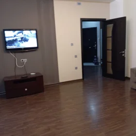 In Baku 80.0 m² apartment is for sale - Image 3