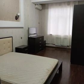 In Baku 80.0 m² apartment is for sale - Image 4