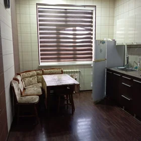 In Baku 80.0 m² apartment is for sale - Image 5